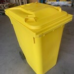 2x Vuilnisbakken op wielen (Kliko) Schaefershop, 300 l, geel, bouwjaar
